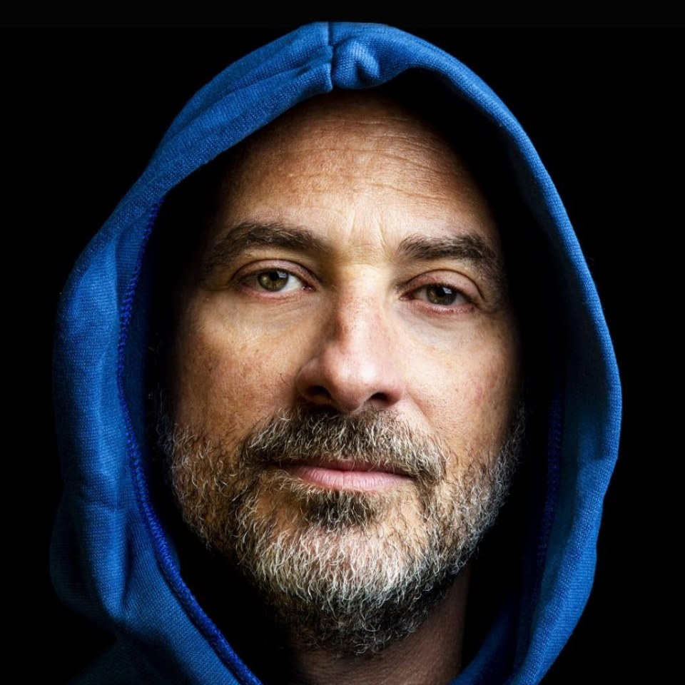 Lançamento | Lucas Santtana: O Céu é Velho Há Muito&nbsp;Tempo